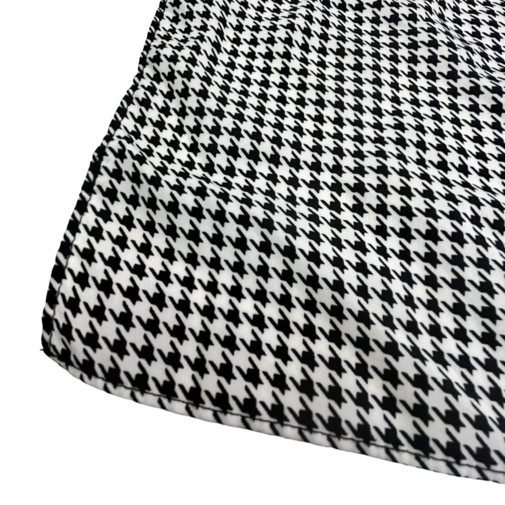 New Anthropologie scarf square houndstooth black and white 19.5"